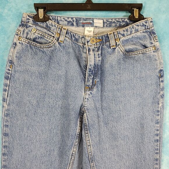 Liz Claiborne Lizwear Women's Jeans, Bootcut Fit, Denim, Size 6 (28W 31.25L) - Picture 3 of 6